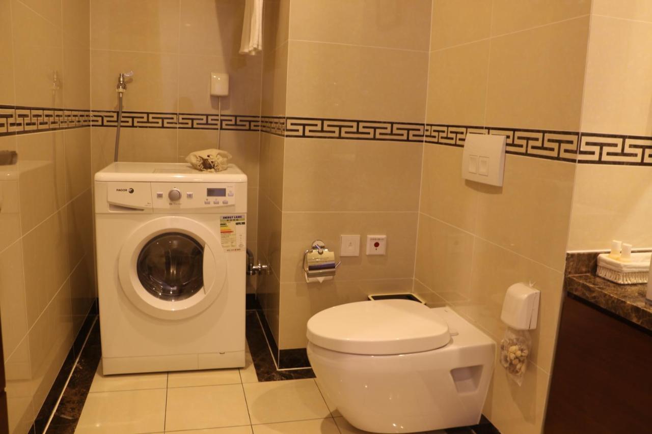 Qingdao Elegant Central Apartment Екстер'єр фото